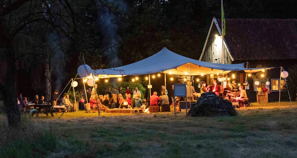 Veel nieuwe gezichten op Zwoele Zomeravond in De Lutte